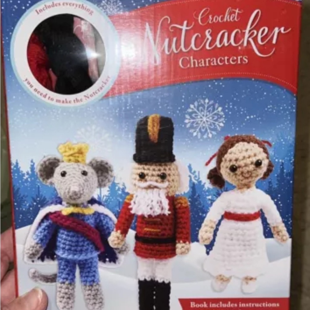CROCHET NUTCRACKER CHARACTERS CROCHET KIT CHRISTMAS BRAND NEW SEALED